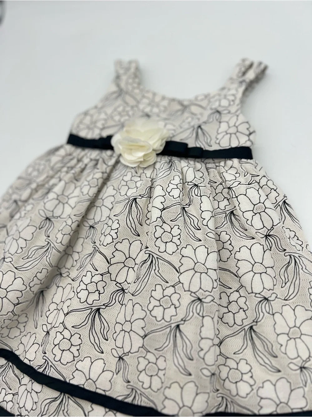 Youngland Baby Girl White Black Floral Embroidered Dress Sz 24 Months